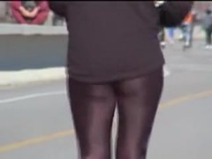 Nice ass in spandex pants voyeured by the lewd man 01zm