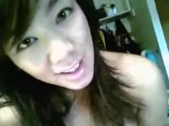 Hot asiatic young expressing herself via cam