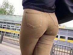 Jeans college girl busted candid