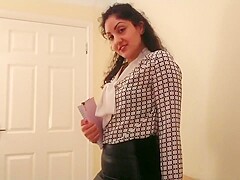 Indian boss harasses chudai young secretary dirty hindi audio sex story