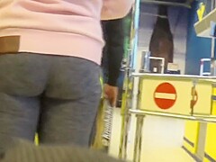 Nice ass in spandex pants voyeured by the lewd man 01zm