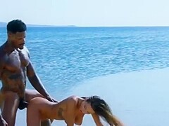 Beach Beach Hunters Sex Cam - Beach Hunters Amateurs Beach Sex 450 - PornZog Free Porn Clips