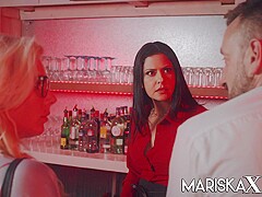 MARISKAX Mariska offers her friend Tina to Pascal