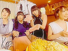 Vr Gravure Idols Association Vol. 2: Assault On A Kotatsu - Jun Amaki, Yuno Mizusawa And Airi Shimiz